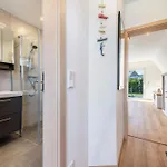 Freddys Strandhaus 度假居 *